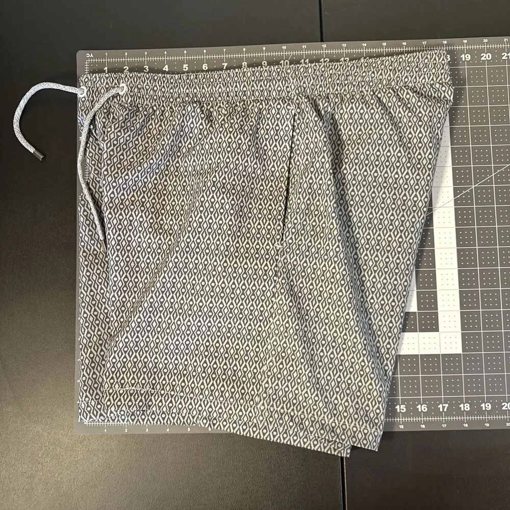Men’s Original Free Planet Swim Trunks XL Swimming Shorts Gray Diamond Print